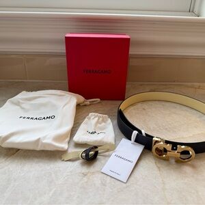 Salvatore Ferragamo reversible Midnight blue/Mascarpone belt